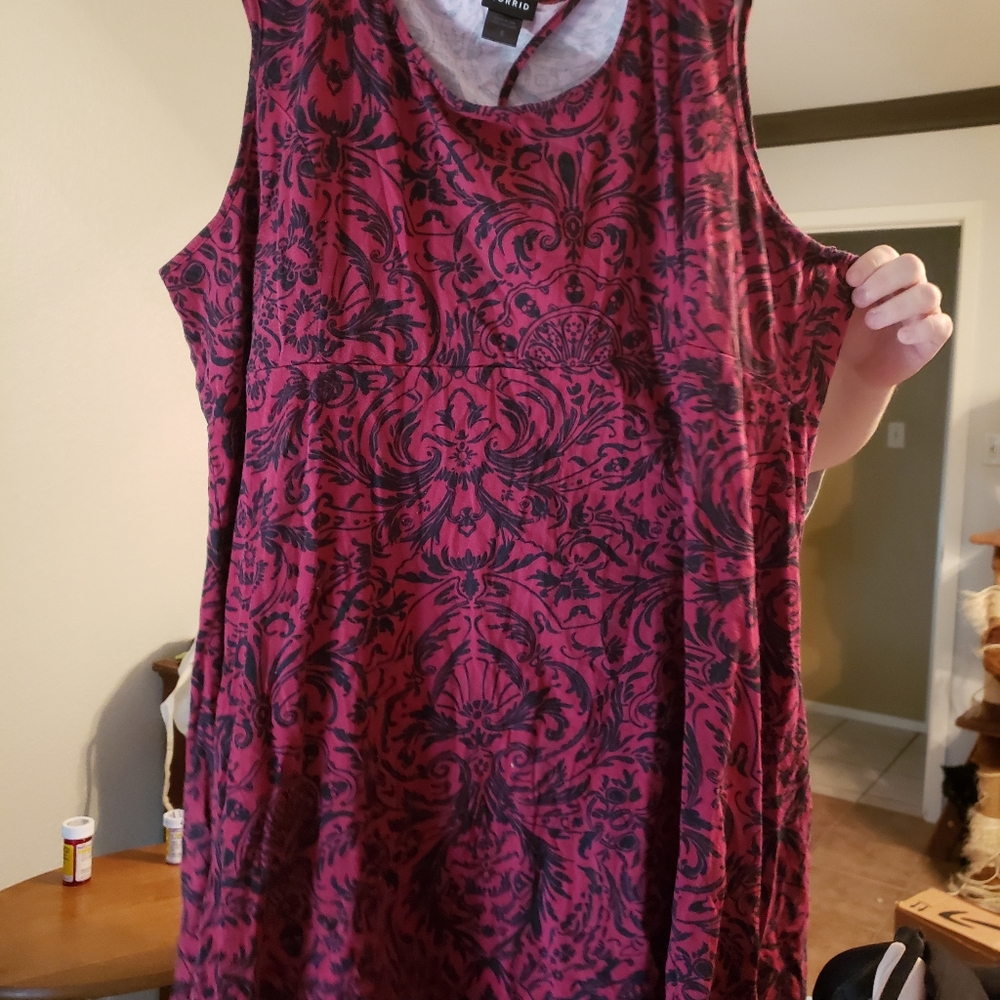 Torrid skull/floral skater, size 5
